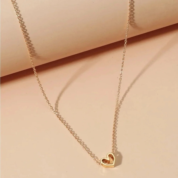 ⚠️Clearance Yellow Gold Heart Charm Necklace - Picture 3 of 4
